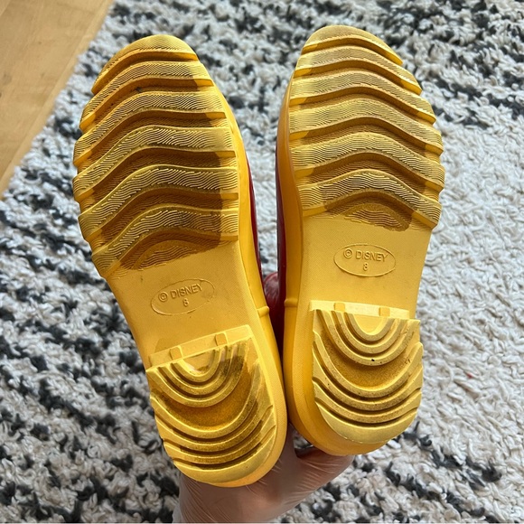 ❌❌SOLD❌❌ Disney Winnie the Pooh Women’s Rain Boots - Size 8/39 - Picture 5 of 8